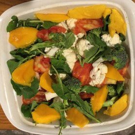 Vegan Salad with Mango pieces